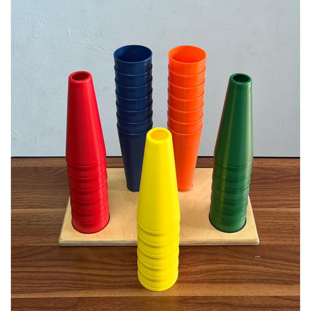 Plastic Stacking Cones with wooden base, 30 cones (five of each color) - 塑料錐形路障，木質底座，30個（每種顏色五個）